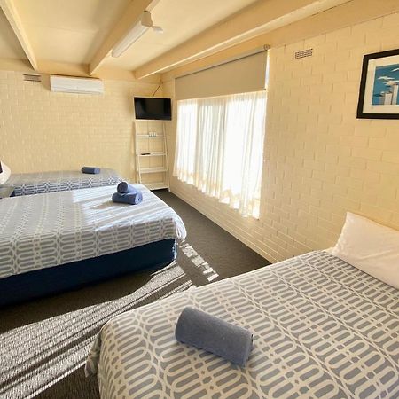 Rye Beach Motel Australia Bagian luar foto