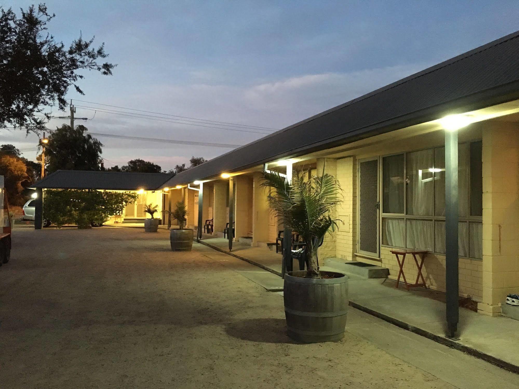 Rye Beach Motel Australia Bagian luar foto